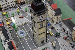 Stadtplatz von Enns aus LEGO Bausteinen - Detailaufnahme vom Platz