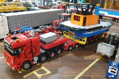 Technik Modell Schiffs-Transporter aus LEGO Bausteinen auf der Bricking Bavaria 2019