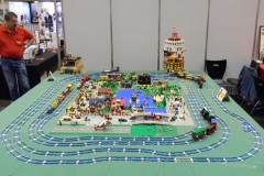 4,5 V Eisenbahnanlage aus LEGO-Bausteinen