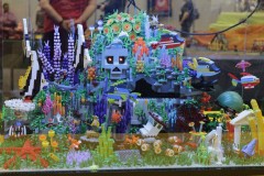 ein belebtes Aquarium aus LEGO-Bausteinen