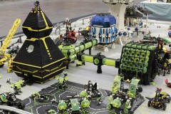 Moonbase aus LEGO-Bausteinen