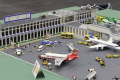Flughafen aus LEGO Bausteinen