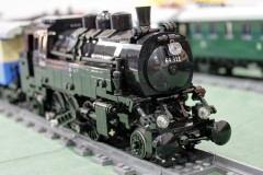 Dampflokomotive 64.311 aus LEGO-Bausteinen