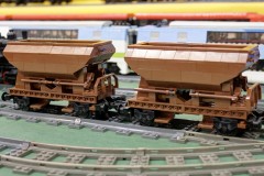 Kohletransportwagen aus LEGO-Bausteinen