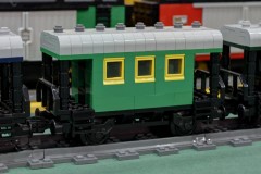 Personenwagon aus LEGO Bausteinen