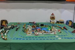 4,5V LEGO Eisenbahn mit Stadt - Überblick