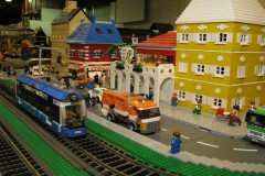LEGO Stadtteil mit Straßenbahn