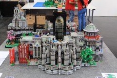 LEGO-Krönungskirche von vorne