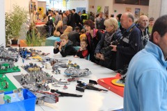 LEGO-Starwars Modelle mit Besuchern