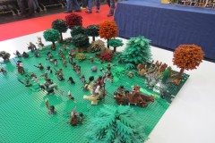 Schlachtfeld mit LEGO Herr der Ringe Figuren