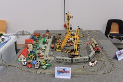 LEGO 12 Volt Eisenbahn mit diversen Fahrzeugen