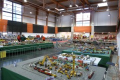 Blick in die LEGO-Halle kurz vor Messebeginn