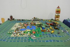 4,5 Volt Eisenbahn aus LEGO-Bausteinen