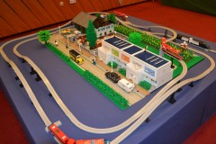 LEGO-Reihenhaussiedlung mit Monorail