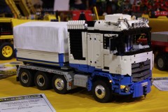 Mercedes Benz Arocs aus LEGO Bausteinen